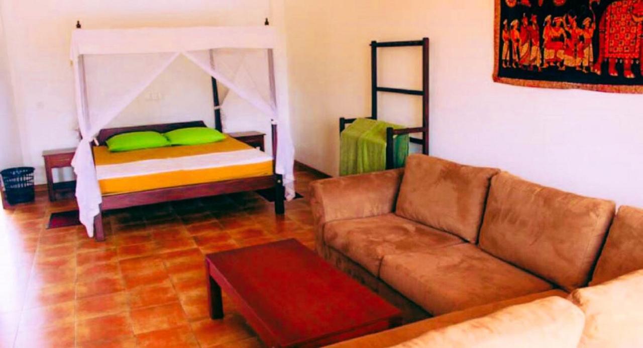 Jasmine Garden Beach Guest House Hikkaduwa Dış mekan fotoğraf