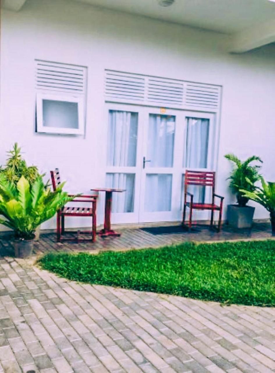 Jasmine Garden Beach Guest House Hikkaduwa Dış mekan fotoğraf
